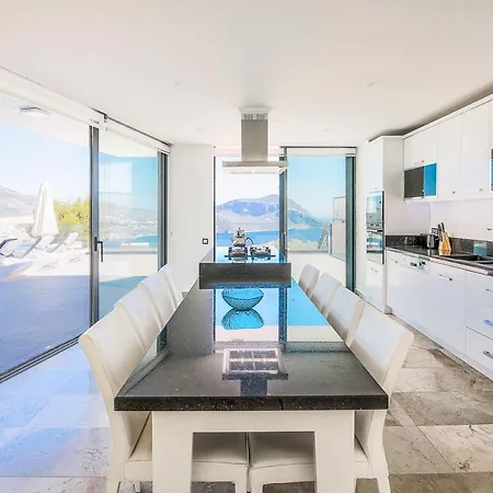 Sleeps 8 With Pool Air Con And Wifi Βίλα